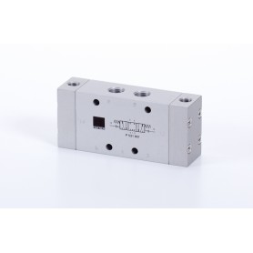 5/3-as pneumatikus vezérlésű szelep, középállásban zárt - G1/4 